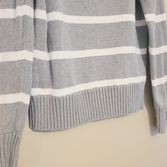 American Eagle | Women's Gray Striped Quarter Zip-Up Sweater (Size Medium) - Picture 8 of 13